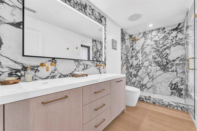 7819 SW 89th Ln, Miami, FL 33156