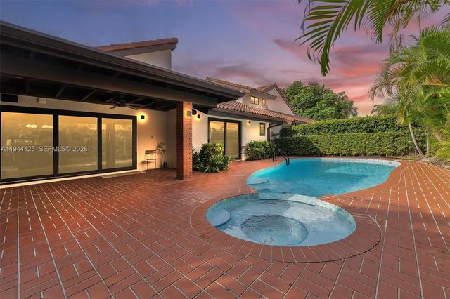 7819 SW 89th Ln, Miami, FL 33156