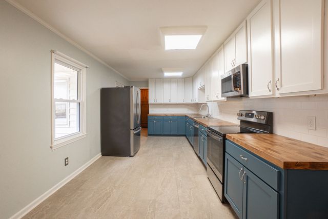 2349 Tall Oak Road, Sumter, SC 29154