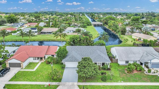9756 Majorca Place, Boca Raton, FL 33434