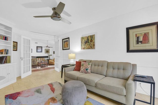 9756 Majorca Place, Boca Raton, FL 33434