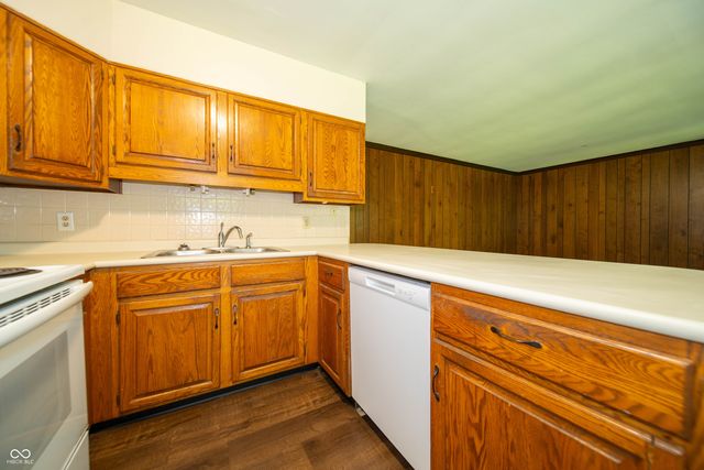 7908 Kimlough Drive, Indianapolis, IN 46240
