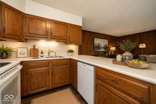 7908 Kimlough Drive, Indianapolis, IN 46240