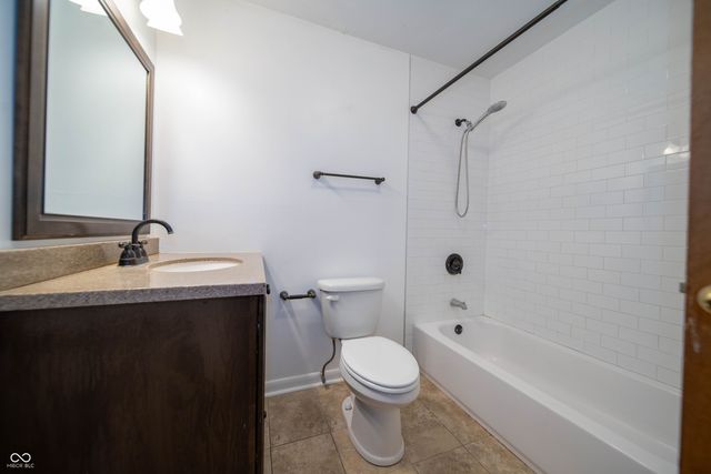 7908 Kimlough Drive, Indianapolis, IN 46240