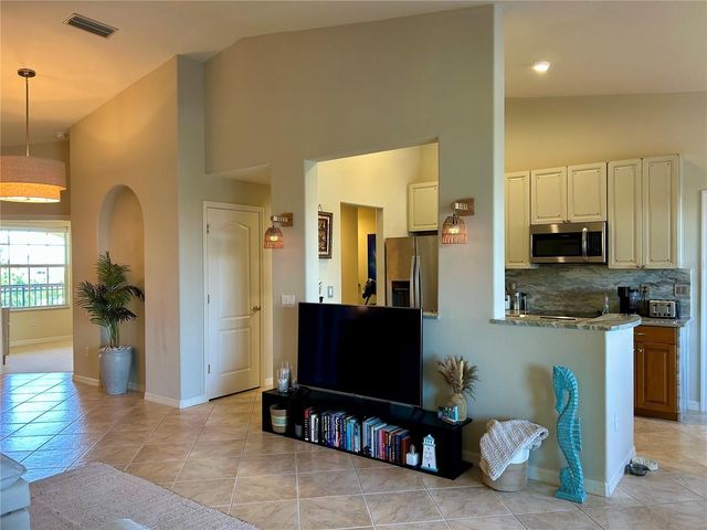 980 COOPER STREET 402, Venice, FL 34285