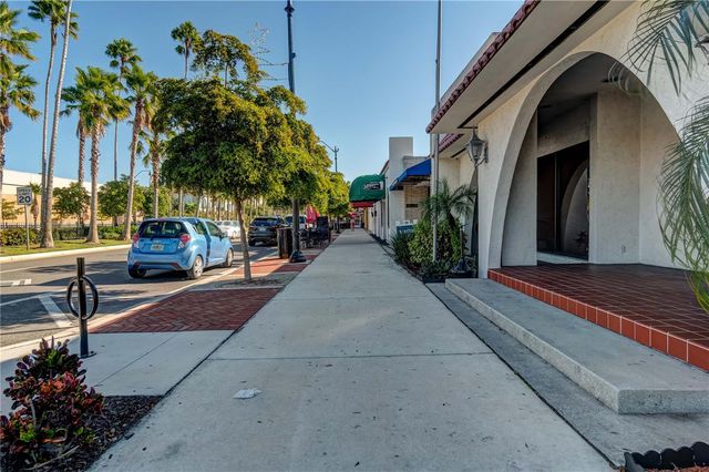 980 COOPER STREET 402, Venice, FL 34285