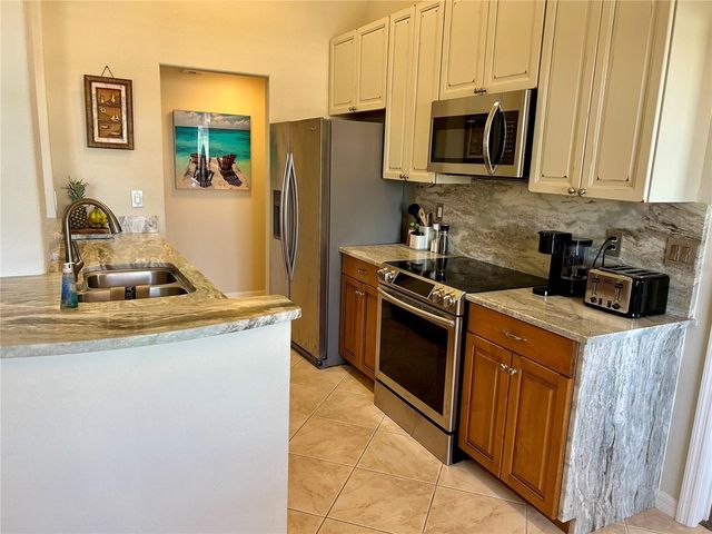 980 COOPER STREET 402, Venice, FL 34285