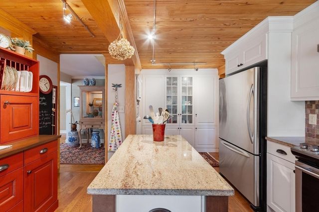 4 Apple Blossom Road, Andover, MA 01810