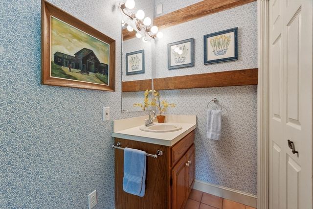 4 Apple Blossom Road, Andover, MA 01810