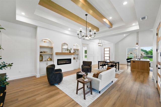 2300 Cherry Sage Drive, Arlington, TX 76001