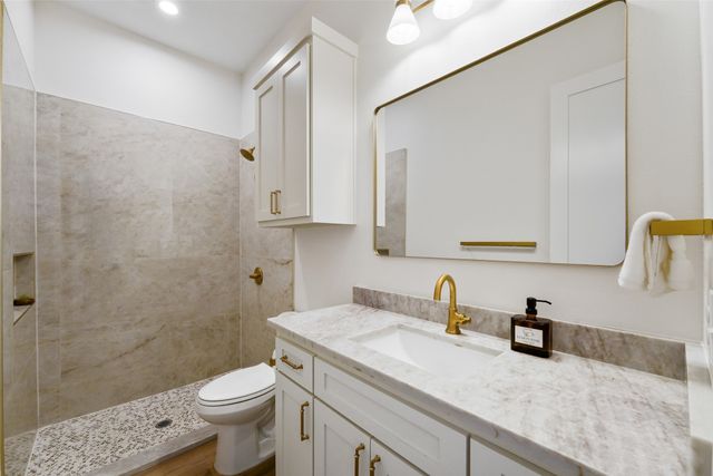 2300 Cherry Sage Drive, Arlington, TX 76001