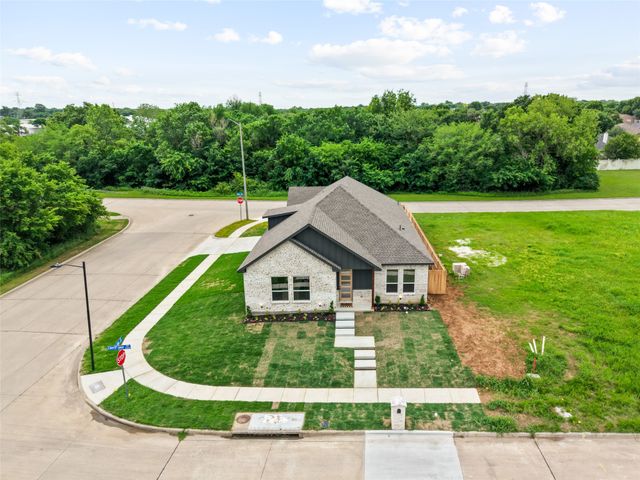 2300 Cherry Sage Drive, Arlington, TX 76001