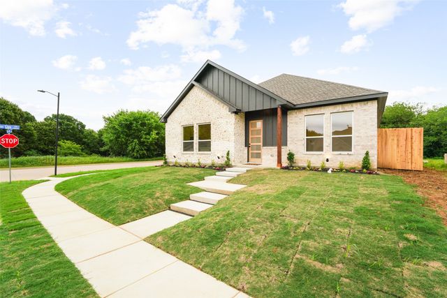2300 Cherry Sage Drive, Arlington, TX 76001