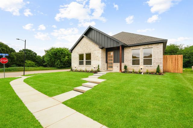 2300 Cherry Sage Drive, Arlington, TX 76001