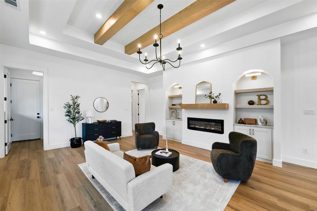 2300 Cherry Sage Drive, Arlington, TX 76001