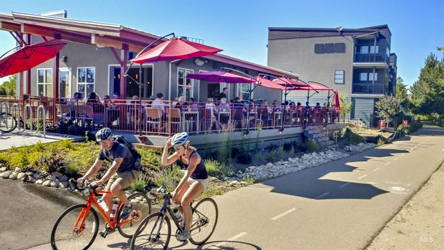 312 E 44th Street, Garden City, ID 83714