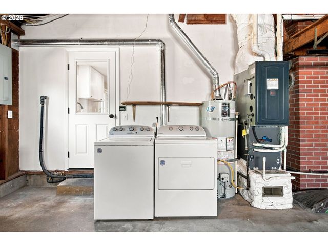 987 BAXTER St, Eugene, OR 97402