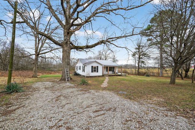 8626 Crossville Hwy, Sparta, TN 38583