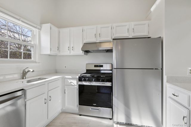 1 Lexington Hill 5, Harriman, NY 10926