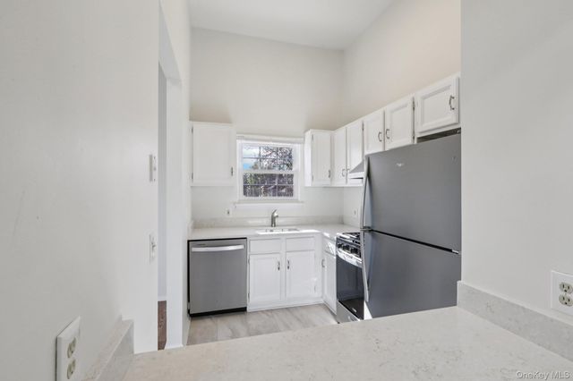 1 Lexington Hill 5, Harriman, NY 10926