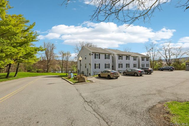 1 Lexington Hill 5, Harriman, NY 10926