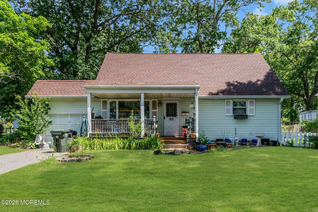 10 Colorado Drive, Jackson, NJ 08527