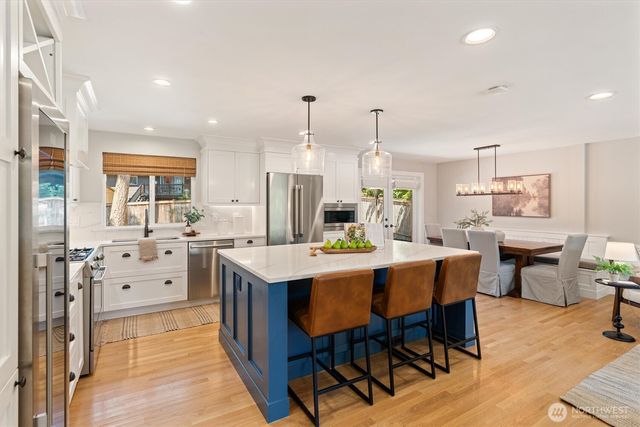 14205 119th Avenue NE, Kirkland, WA 98034