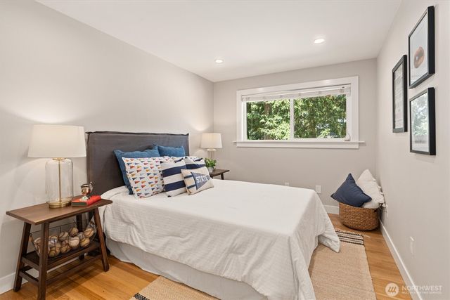 14205 119th Avenue NE, Kirkland, WA 98034