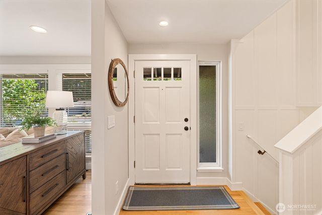 14205 119th Avenue NE, Kirkland, WA 98034