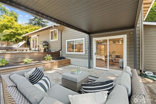 14205 119th Avenue NE, Kirkland, WA 98034