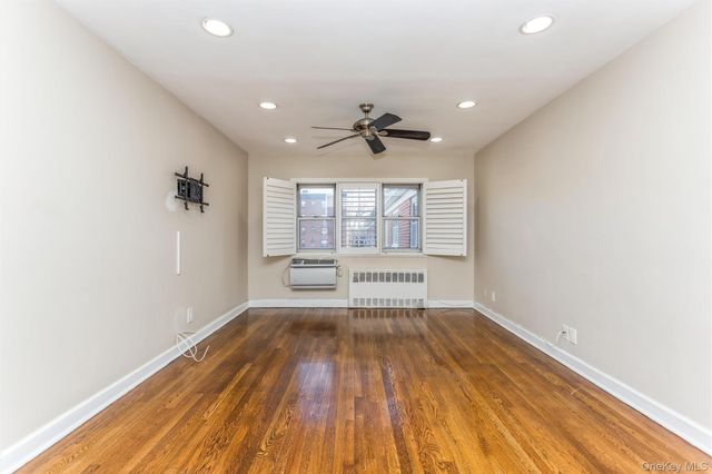 183 Drake Avenue 2E, New Rochelle, NY 10805