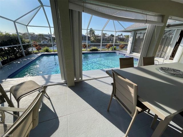 1926 SE 10th PL, Cape Coral, FL 33990