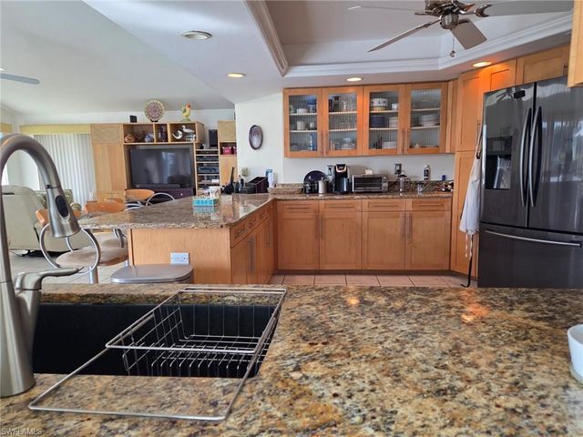 1926 SE 10th PL, Cape Coral, FL 33990