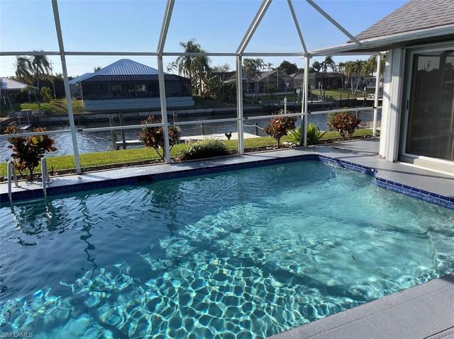 1926 SE 10th PL, Cape Coral, FL 33990