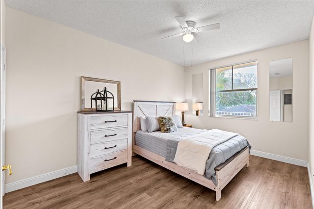 2080 Greenview Shores Boulevard 414, Wellington, FL 33414