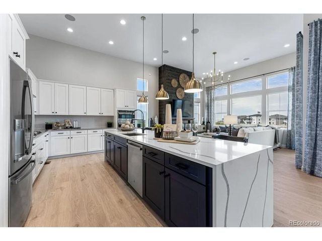 6219 Juniper Dr, Thornton, CO 80602