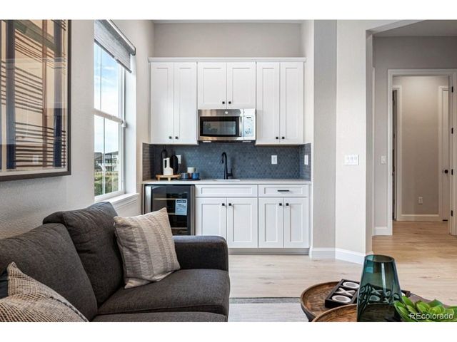 6219 Juniper Dr, Thornton, CO 80602