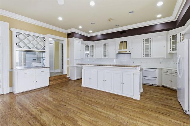 2034 Charvais Street, Lake Charles, LA 70601