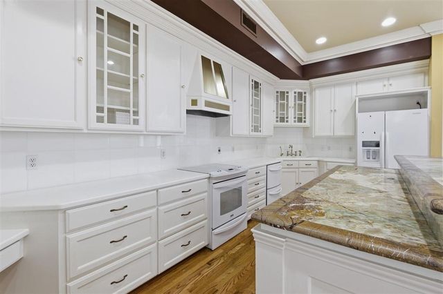2034 Charvais Street, Lake Charles, LA 70601