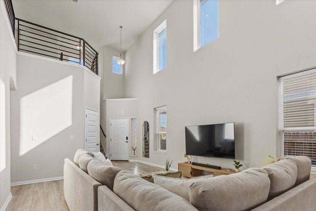 11204 El Capitan DR, Austin, TX 78747