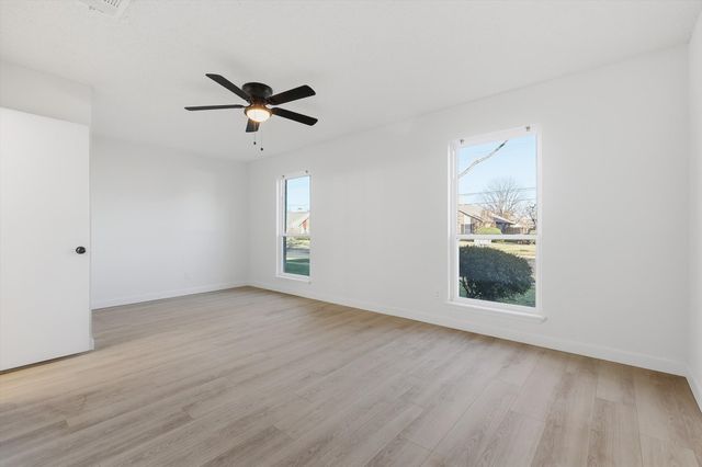 4113 Newton Street, The Colony, TX 75056