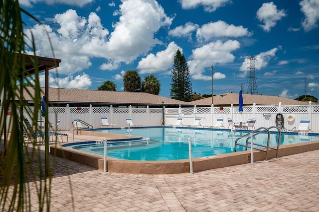 24862 US HIGHWAY 19 N 1902, Clearwater, FL 33763