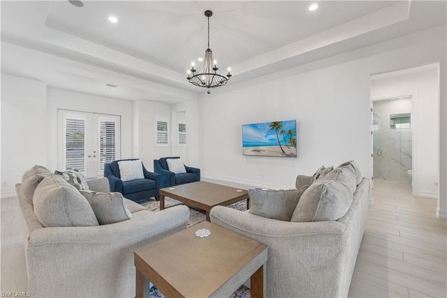 14265 Laguna Springs LN, Naples, FL 34114