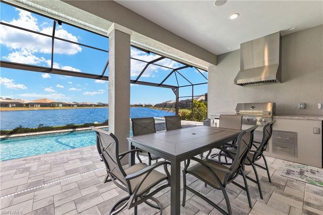 14265 Laguna Springs LN, Naples, FL 34114