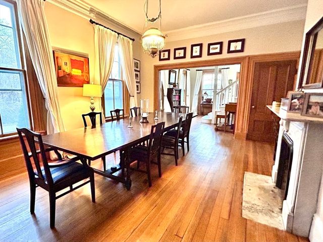 946 Route 6a, Dennis, MA 02638