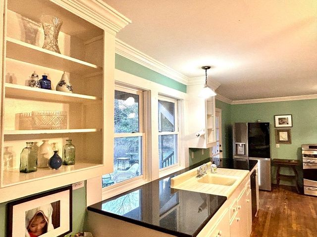 946 Route 6a, Dennis, MA 02638