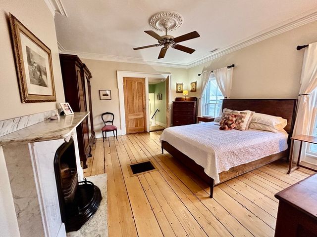 946 Route 6a, Dennis, MA 02638