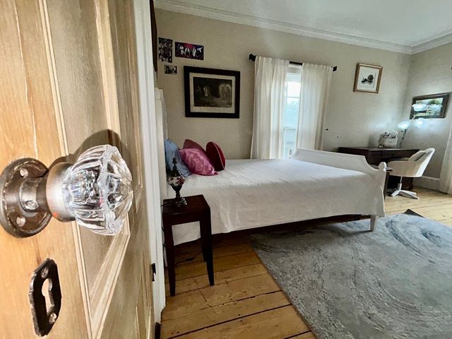 946 Route 6a, Dennis, MA 02638
