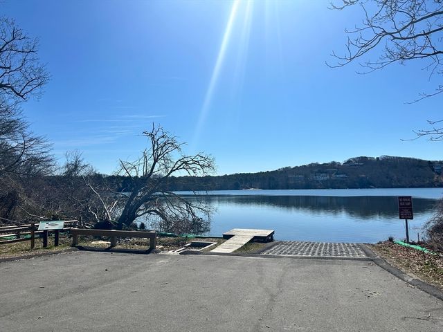 946 Route 6a, Dennis, MA 02638