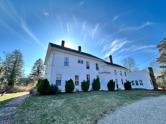 946 Route 6a, Dennis, MA 02638